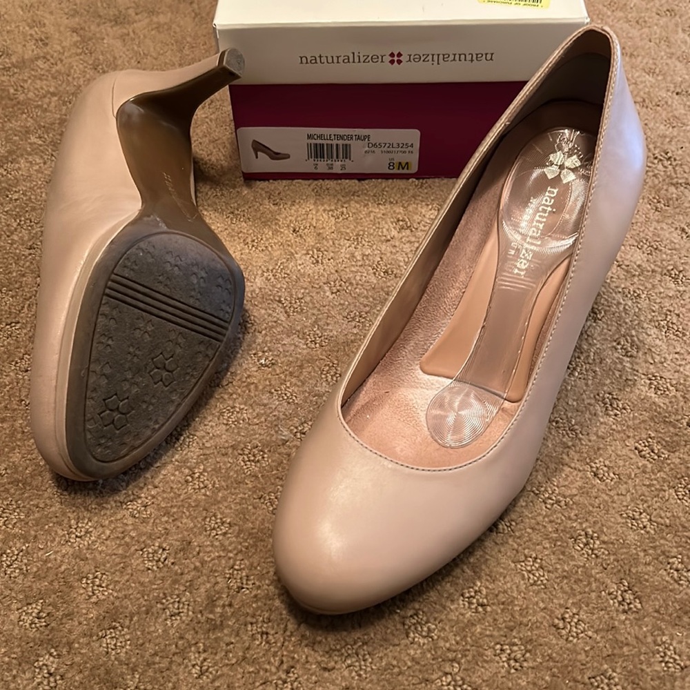 Taupe dress shoes